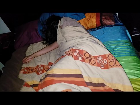 ❤️ Stepson nga gibadlong ang iyang batan-ong ina-ina samtang siya natulog. ️❌ Russian porn sa amon ❌❤